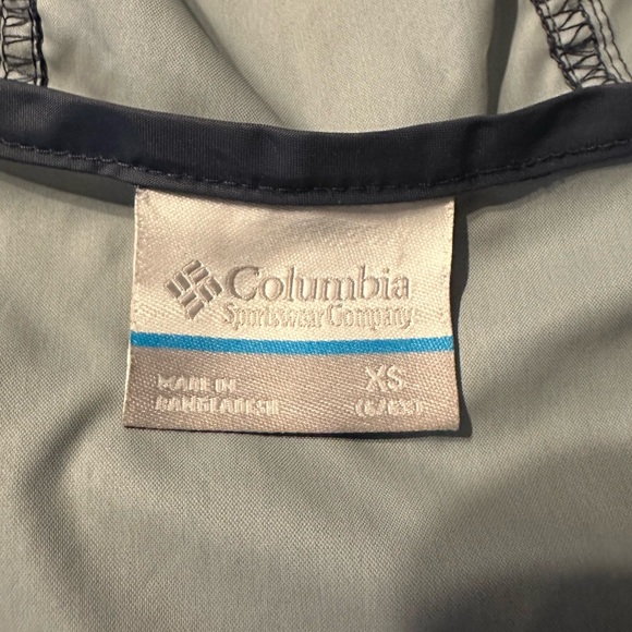 Girls XS Columbia rain jacket - Picture 3 of 3